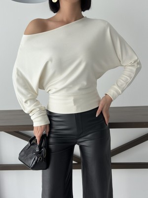 Bejna Kadın Ekru Düşük Omuzlu Modal Dokulu Bluz