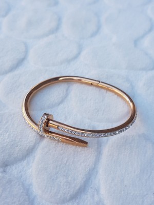 Canka Taşlı Çivi Model Çelik Kelepçe