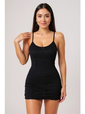 Kadın Siyah Kaşkorse Ince Askılı Şık Gecelik – Modern ve Şık Tasarım
