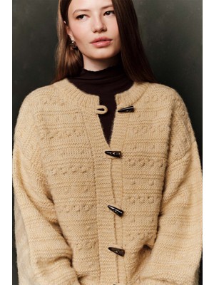 Manuka Geniş Düğmeli Triko Hırka Safran