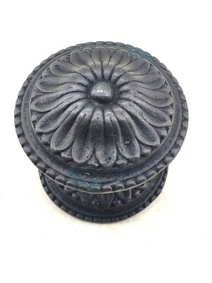 Pazarcan Antika Tarz Dekoratif Pirinç Papatya Kapı Babası - 73MM, Oksit