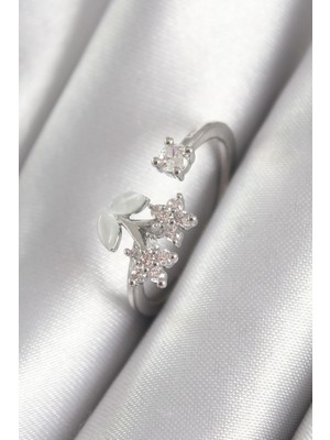 Pazarcan Pirinç Gümüş Renk Zirkon Taşlı Çiçek Model Kadın Yüzük - TJ-BYK3068