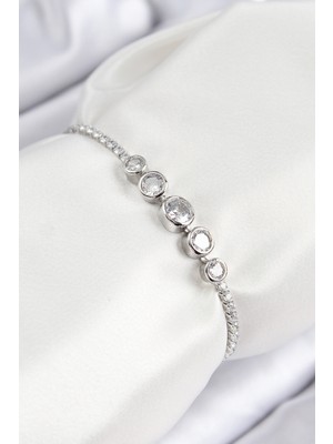 İntora Pirinç Zirkon Taşlı Sıralı Daire Model Gümüş Renk Asansörlü Kadın Bileklik - TJ-BB7718