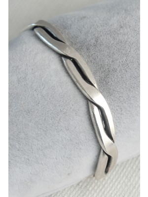 İntora Otantik Gümüş Renk Motif Işleme Plaka Erkek Bileklik - TJ-EB3618