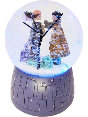 İntora Büyük Boy Kış Masalı Temalı Pilli Kar Küresi