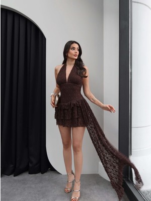 Esra Helvacı Sırtı Açık Dantel Mini Elbise