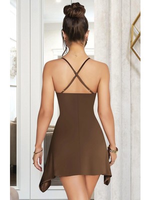 MiraLive Özel Tasarım Ince Askılı Göğüs Dekolteli Kahverengi Mini Saten Gecelik