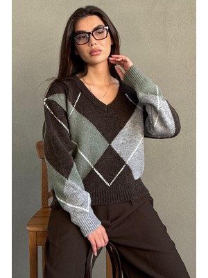 Madmext Koyu Kahverengi Baklava Desenli V Yaka Triko Kadın Kazak MG2647