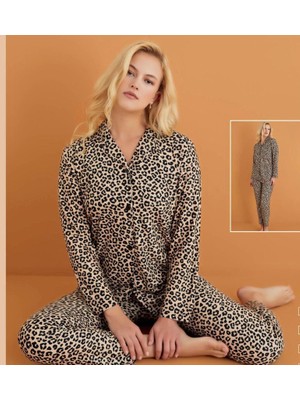 Süet Kumaş Uzun Kollu Leopar Desenli Kadın Pijama Takım