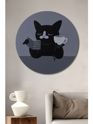 Petmudo AVM Kara Kalem Görünümlü Kedi Okuyor ve Kahve Içiyor Ahşap Dekoratif Tablo Yuvarlak Duvar Tablosu