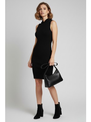 Beta Moda Hub Kapüşonlu Kaşkorse Sıfır Kol Siyah Mini Elbise