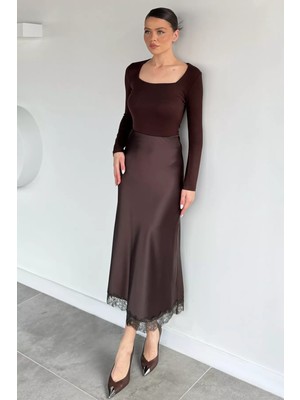 Gülseli Kadın Dantel Detaylı Saten Etek P-00020266