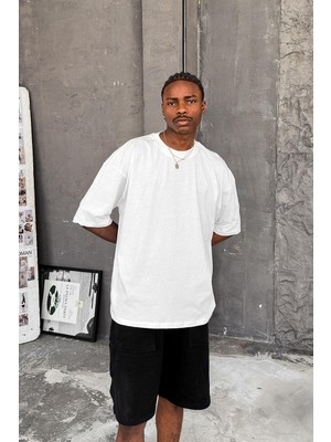 HAFKA Beyaz Cozy Basic Oversize Tişört Erkekler İçin Günlük Stil Kısa Kol Pamuklu Rahat Tasarım