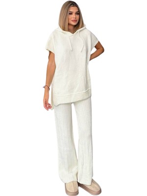 Kechı Woman Kapşonlu Yarım Kol Beyaz Triko Takım