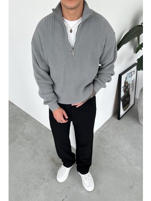 Gri Yarım Fermuarlı Boğazlı Triko Kazak