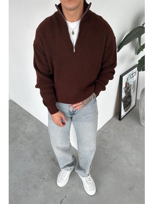 Kahverengi Yarım Fermuarlı Boğazlı Triko Kazak