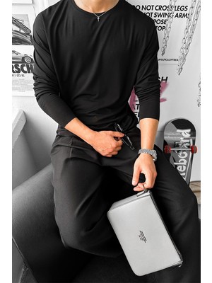 Siyah Basic Soft Likralı Relax Fit Uzun Kollu Tişört