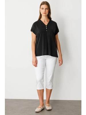 On Fashion Bluz Kolu ve Önü Düğmeli V Yaka