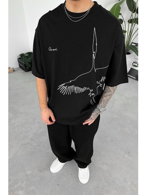 Siyah Kuş Nakışlı Oversize Tişört