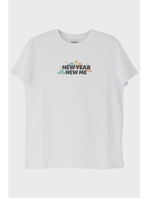 Nuugg New Year New Me Beyaz Tişört