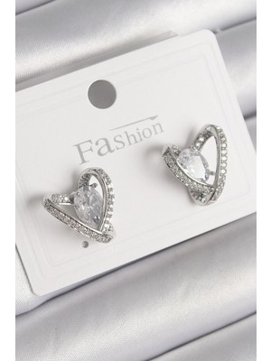 LaraTech Pirinç Gümüş Renk Zirkon Taşlı Kalp Model Kadın Küpe