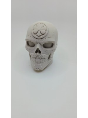 Bıyıklı ve Yoncalı Kuru Kafa Büst Figür | 3D Baskı Şans Temalı Dekor