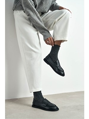 Nişantaşı Shoes Siyah Hakiki Mat Deri Düz Taban Kadın Ayakkabı - Rahat Ve Şık Tasarım