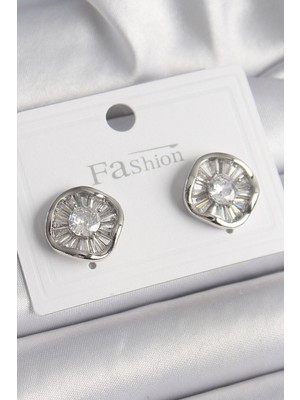 Arthurs Pirinç Gümüş Renk Zirkon Taşlı Yonca Model Kadın Küpe