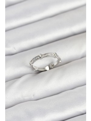 Arthurs Pirinç Gümüş Renk Kemik Model Zirkon Taşlı Kadın Yüzük