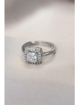 Dekofon Gümüş Renk Baget ve Zirkon Taşlı Kare Yüzük