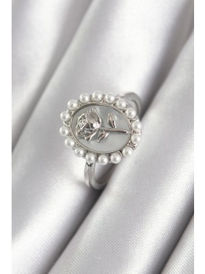 BYZM Pirinç Gümüş Renk Portre Gül Model Inci Detay Kadın Yüzük