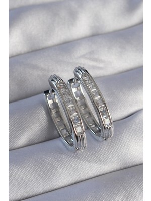 Dekofon Pirinç Gümüş Renk Zirkon Taşlı Oval Model Küpe