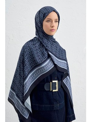 Armine Ipek Tensel Monogram Şal 21