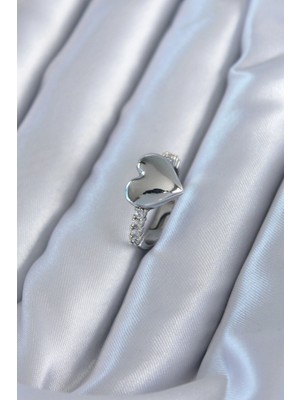 TE Dükkan Gümüş Renk Pirinç Zirkon Taşlı Kalp Model Kadın Yüzük