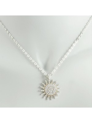 İlk El Grup Ieg™ Yıldız Zirkon Taşlı Trend Kolye