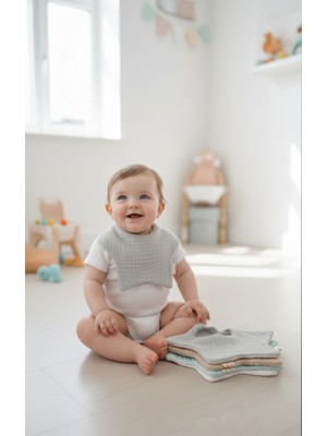 O&G Collection 4'lü Yıldız Grili %100 Pamuklu  8 Katlı Müslin Bebek Salya Önlüğü / Mama Önlüğü /nikel Free