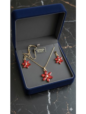 C&On Design Kamelya Çiçeği Tasarımı Kırmızı Kristal Altın Renk Paslanmaz Çelik Kolye ve Küpe Seti