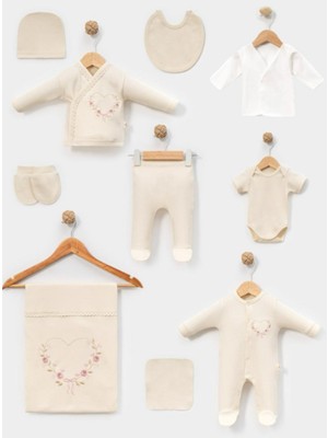 Minicayzen 3038MC – Kız Bebek 0–3 Ay Kalp Nakışlı 10’lu Set | Ekru Yenidoğan Takımı | Hastane Çıkışı