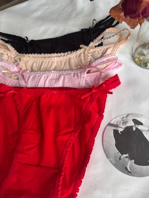 Trend Dokunuş Kadın 4'lü Ipli Pamuklu Kırmızı-Pembe-Siyah-Ten Rengi Külot Takımı