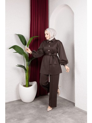 Weak Blue Şık Tesettür Tunik Pantolon Takım – Kuşaklı Düğmeli Uzun Kollu Ikili Takım