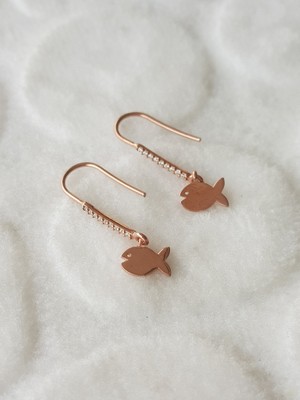 Canka Balık Sallantılı Gümüş Küpe