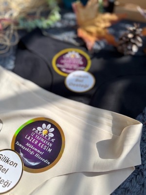 Assina Lazer Kesim Silikonlu Bel Kaydırmaz Iz Yapmayan Kadın Bikini Külot 2'li ( Siyah,ten)