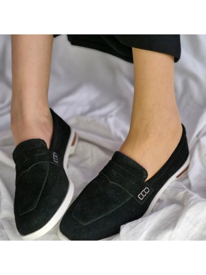 Modern Tasarımlı Hakiki Deri Babet - Günlük Stilinizin Tamamlayıcısı