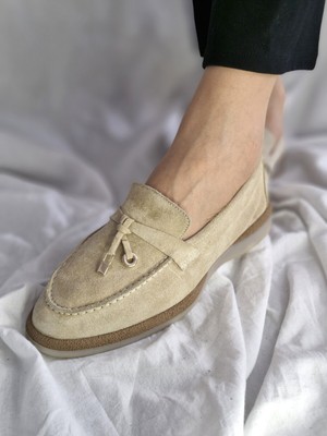 Şık ve Konforlu Hakiki Deri Kadın Ayakkabı - Süet Tasarım