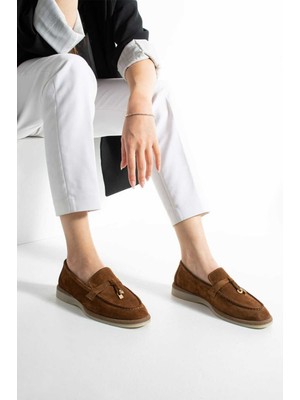 Şık ve Konforlu Hakiki Deri Kadın Ayakkabı - Süet Tasarım