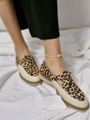 Leopar Desenli Hakiki Deri Kadın Ayakkabı - Şıklığın ve Rahatlığın Buluştuğu Nokta