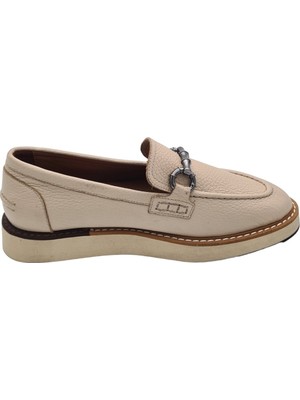 Günlük Kullanım Için Hakiki Deri Kadın Ayakkabı - Toka ve Saraç Işlemeli