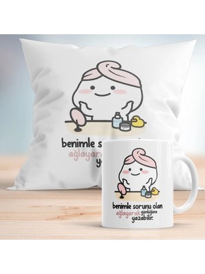 Mio Life Benimle Sorunu Olan Ağlayarak Günlüğüne Yazabilir Baskılı Hediyelik Yastık ve Kupa Seti