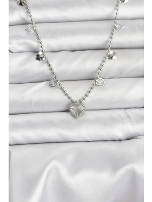 Eco Lounge Pirinç Gümüş Renk Kalp Model Kadın Kolye