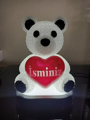 3D Dönüşüm Atölyesi Kişiye Özel Hediyelik Isimli Kalpli Ayıcık Figürlü Dekoratif LED Lamba - Adaptörlü - Beyaz Işıklı